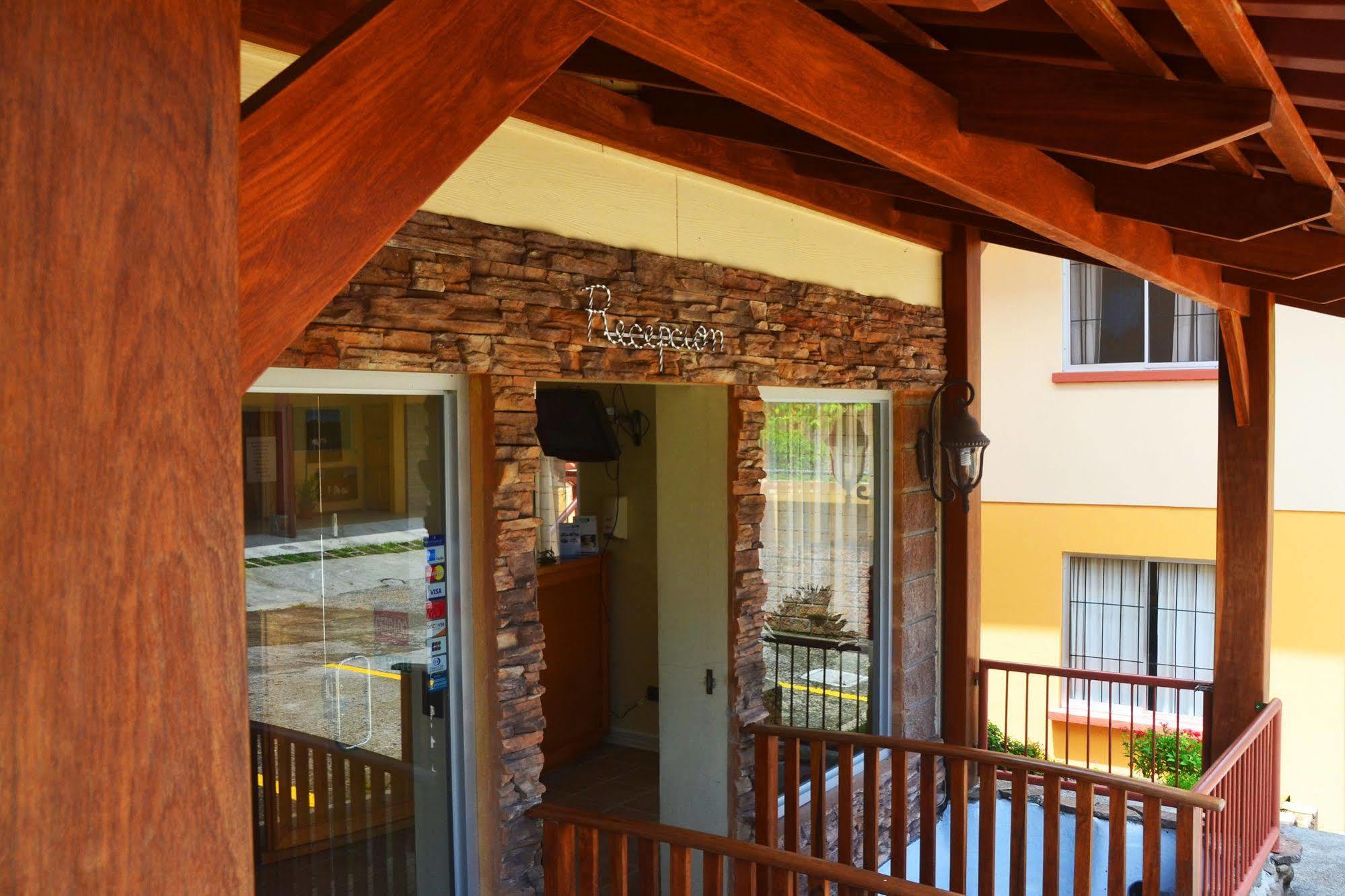 Hotel La Villa Quesada  Kültér fotó