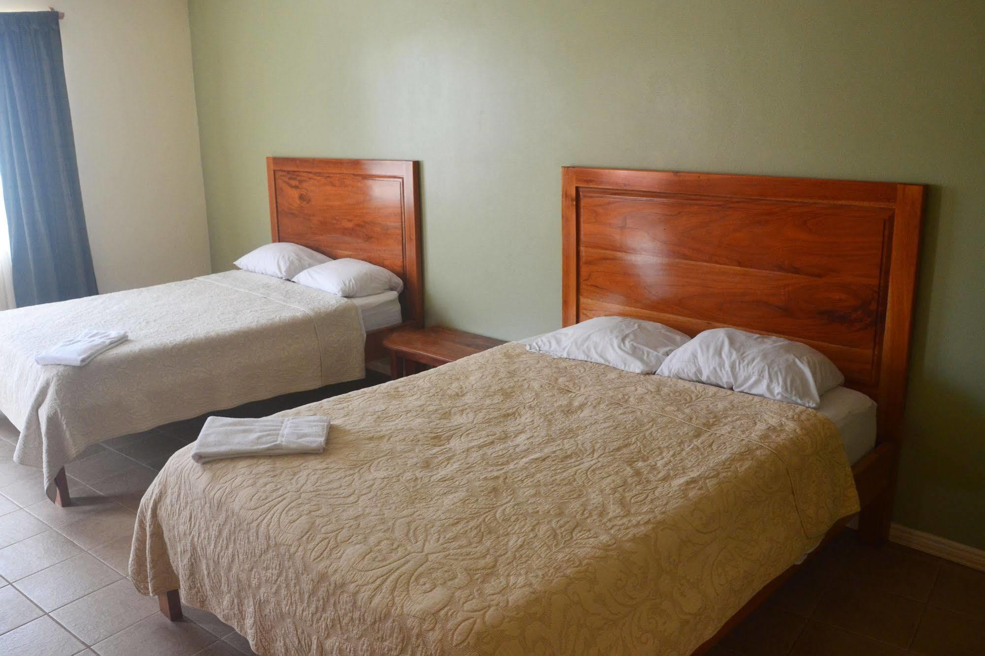 Hotel La Villa Quesada  Kültér fotó